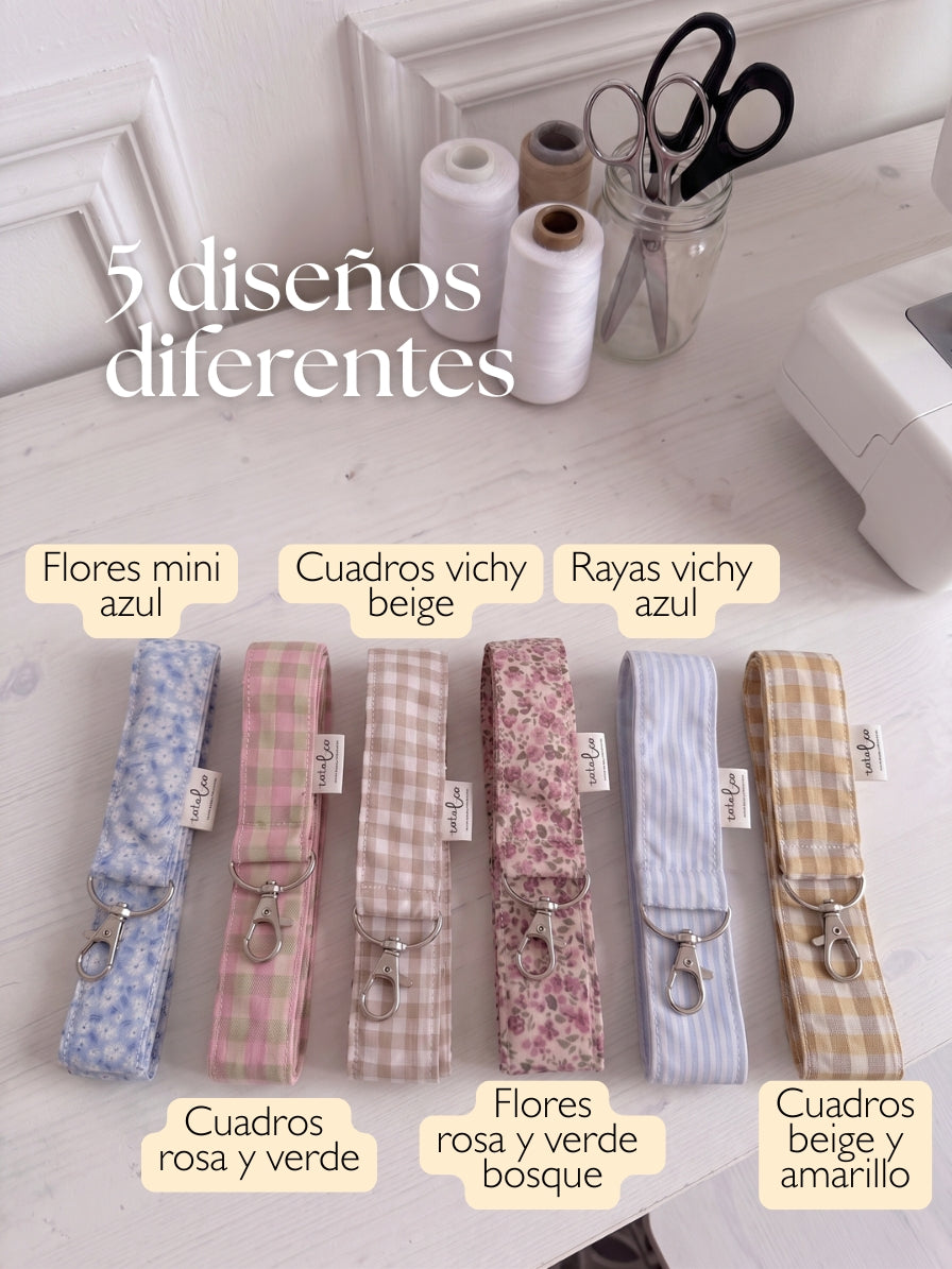 Lanyard con inicial bordada
