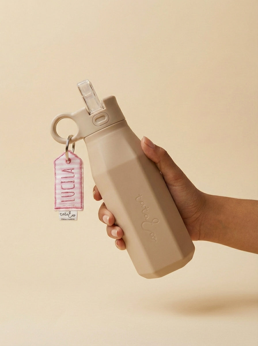 Botella de agua con llavero personalizado