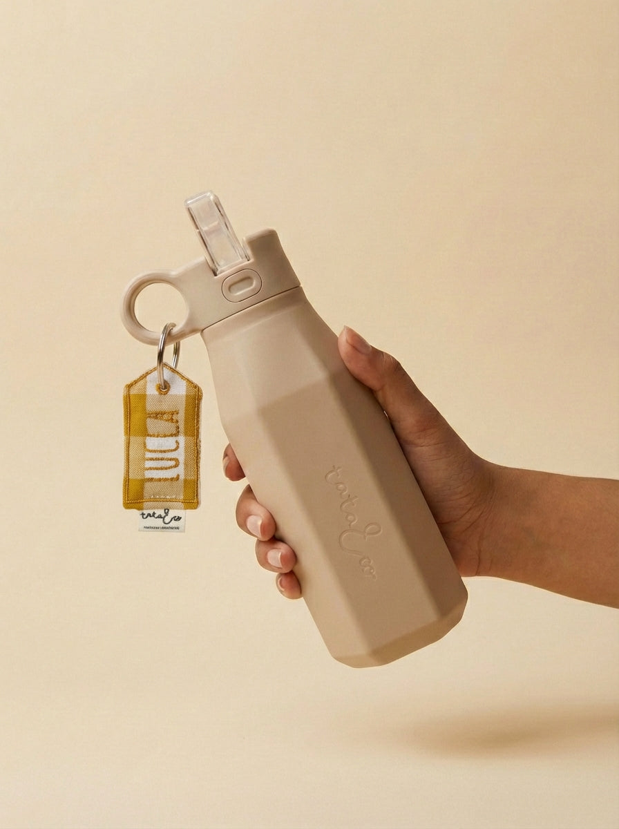 Botella de agua con llavero personalizado