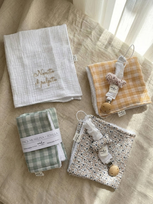 Pack chupetero + Toalla y muselina