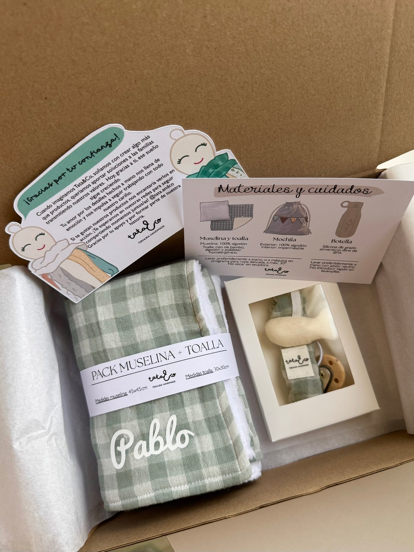 Pack chupetero + Toalla y muselina